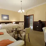 Ξενοδοχείο Grand