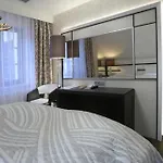 Ξενοδοχείο Grand