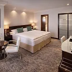 Ξενοδοχείο Grand