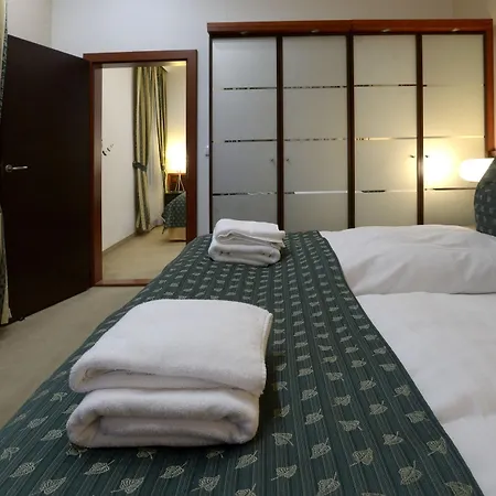 Otel Grand 4*