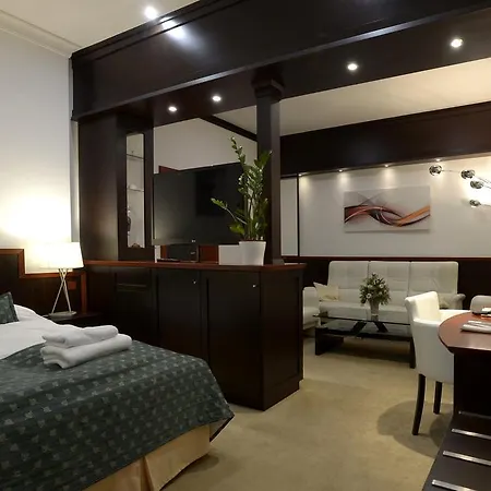 Otel Grand 4*