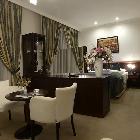 Hotel Grand